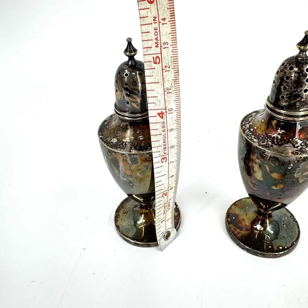 Vintage W M Co 107 Silver Plate Salt & Pepper Shaker Set